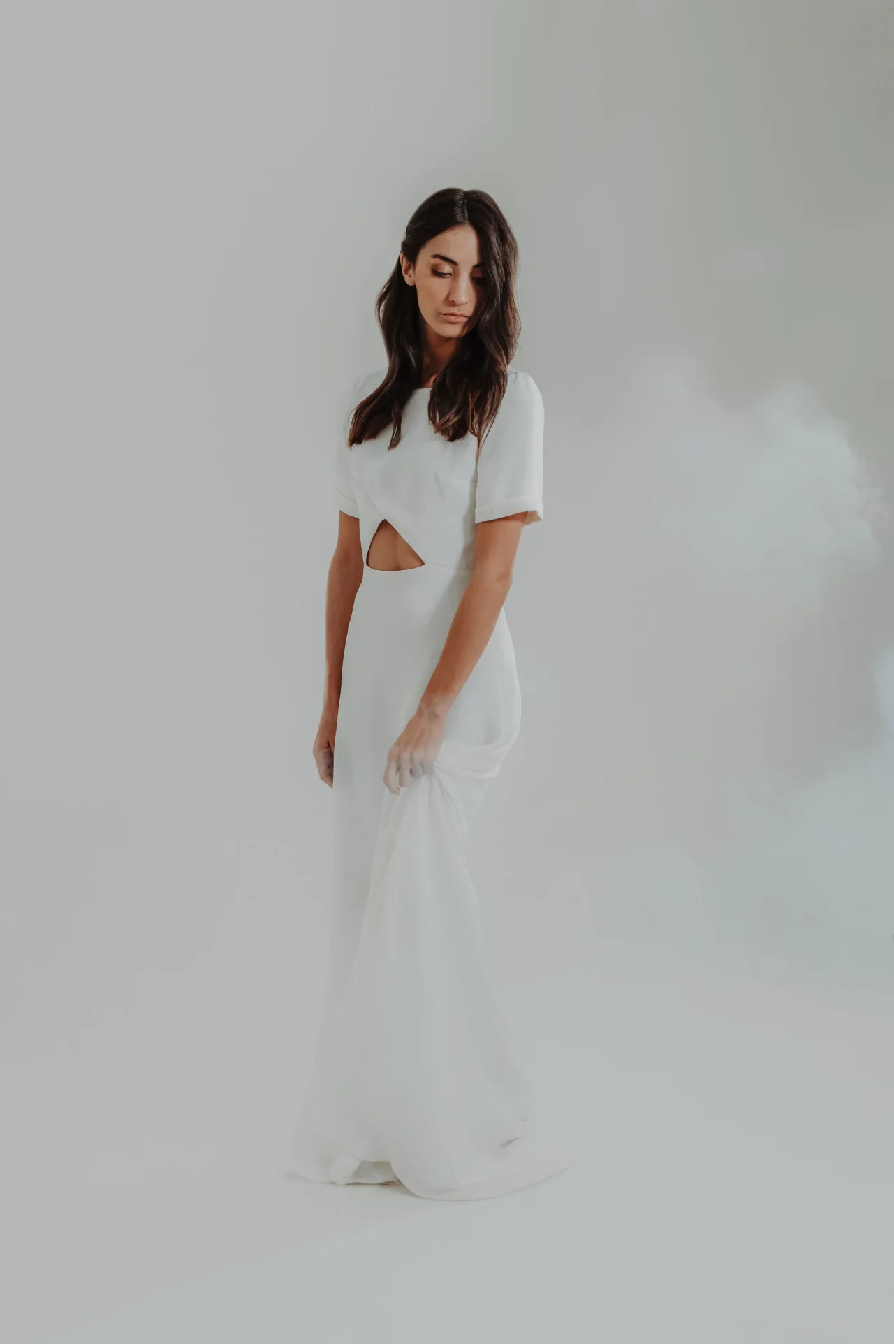 Robe de mariée Ali à manches courtes et taille découpée, collection La Cinquième