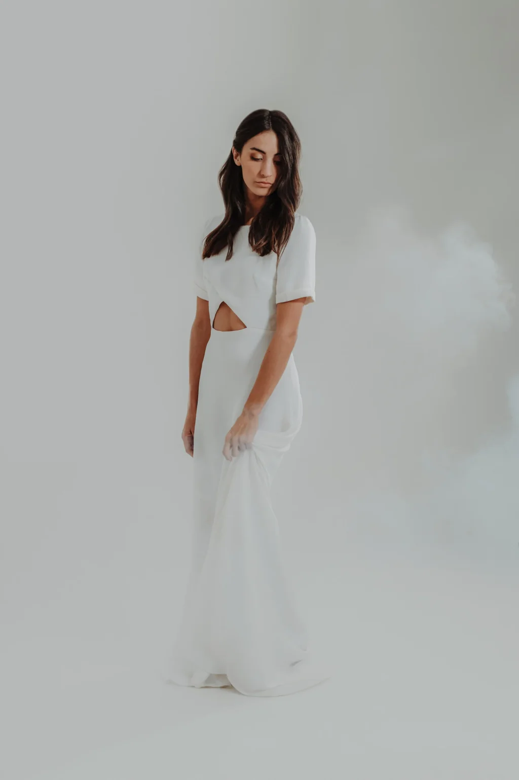 Découvrir Ali Robe de mariée Ali à manches courtes et taille découpée, collection La Cinquième