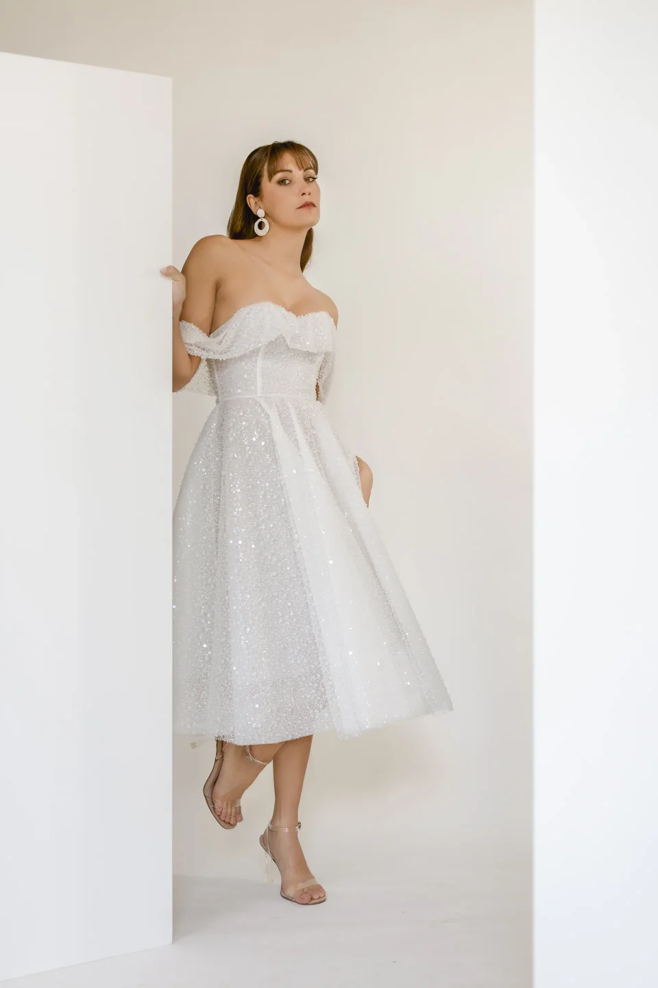 Robe courte Lola, jupe en tulle pailleté et perles brodées