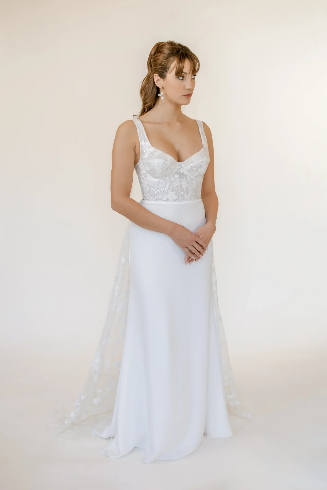 Robe de mariée Mona, corset lingerie en tulle brodé pailleté, collection La Sixième